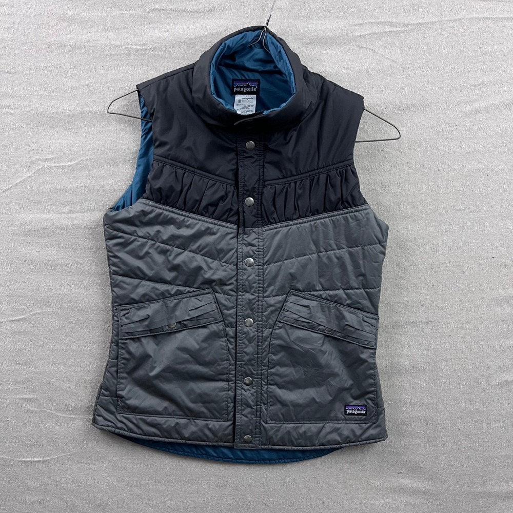 Patagonia Women's Two-Tone Gray & Black Insulated Vest